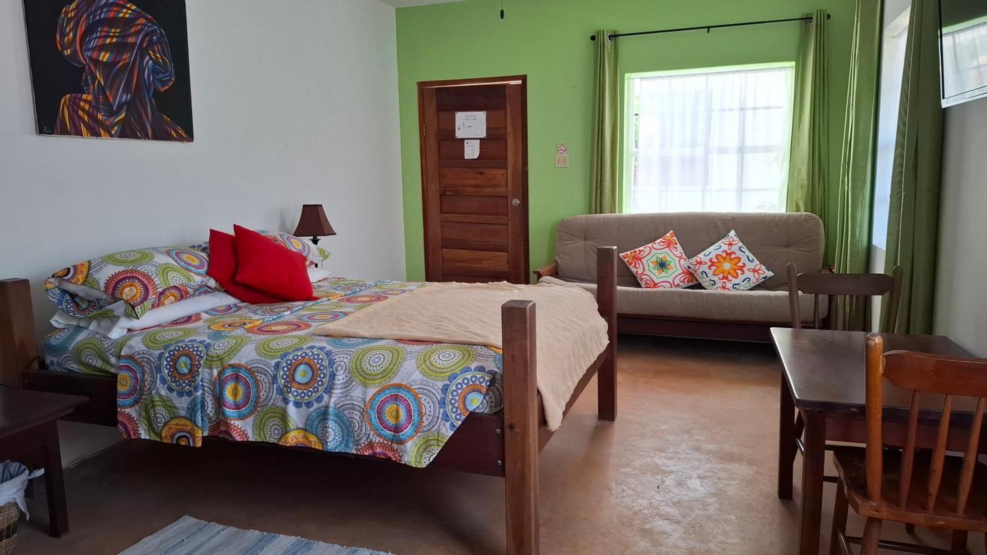 Amanda'S Place Green Studio - Pool And Tropical Garden Caye Caulker Eksteriør billede